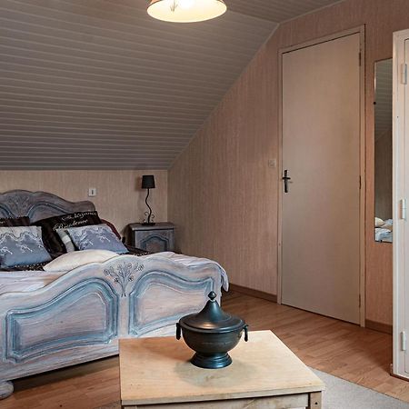 Chambres D Hotes Les Papillons Evron ภายนอก รูปภาพ